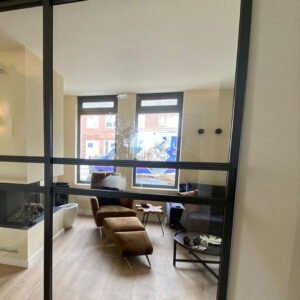 Vaste wand met 2 horizontale verdelingen