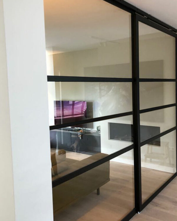 Vaste wand met 3 horizontale verdelingen