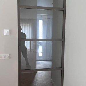 Taatsdeur met 3 horizontale verdelingen